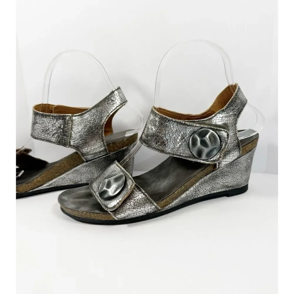 Taos Carousel Sandals 38 /7.5 Silver Crackle Leather Wedge Ankle Strap Medallion